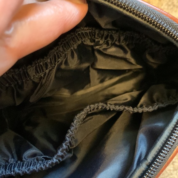 PURSE CROSSBODY & COSMETIC BAG*** - Picture 3 of 7